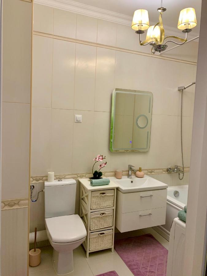 A&C Hotel Rooms - Up In The Sky ออราแด ภายนอก รูปภาพ